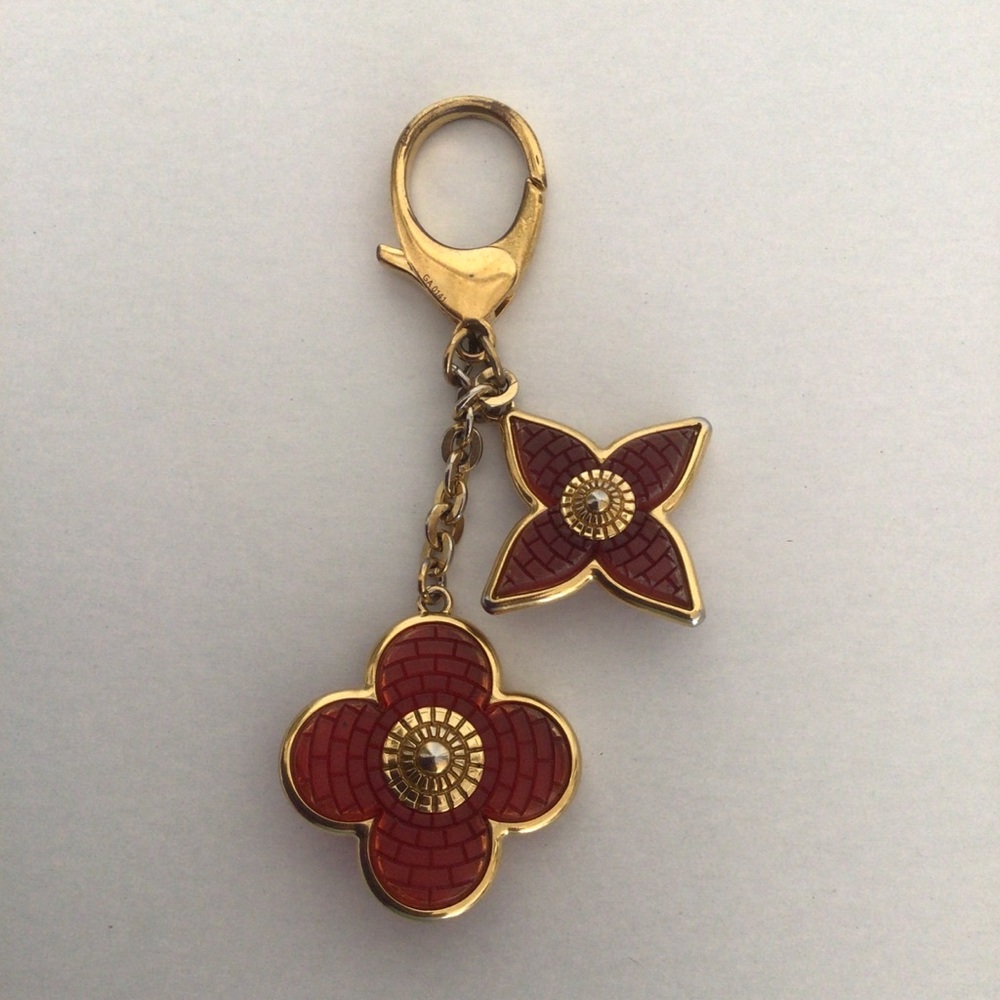 AUTHENTIC LOUIS VUITTON RED RESIN MOSAIC MONOGRAM FLOWER KEY HOLDER BAG … - Picture 4 of 16